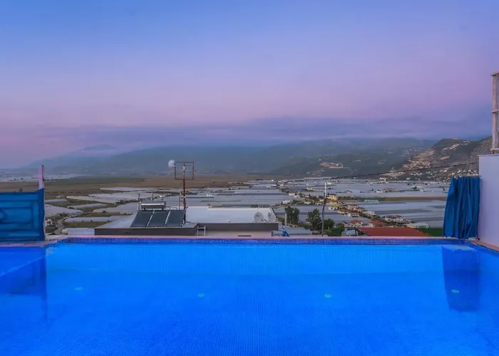 Вілла Goektasi Каш